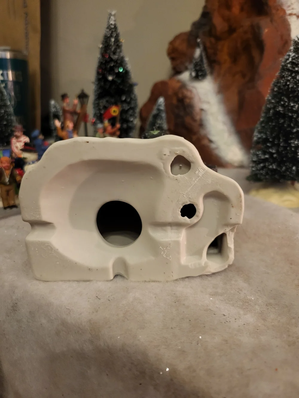 Holiday Time Christmas Village Wood Carving Workshop Log Cabin Bear